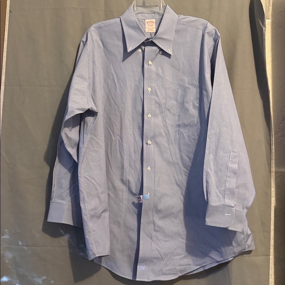 Brooks Brothers Men’s Classic Blue/White Button Shirt